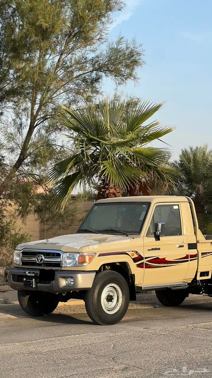 (تم البيع )شبه مخزن 52