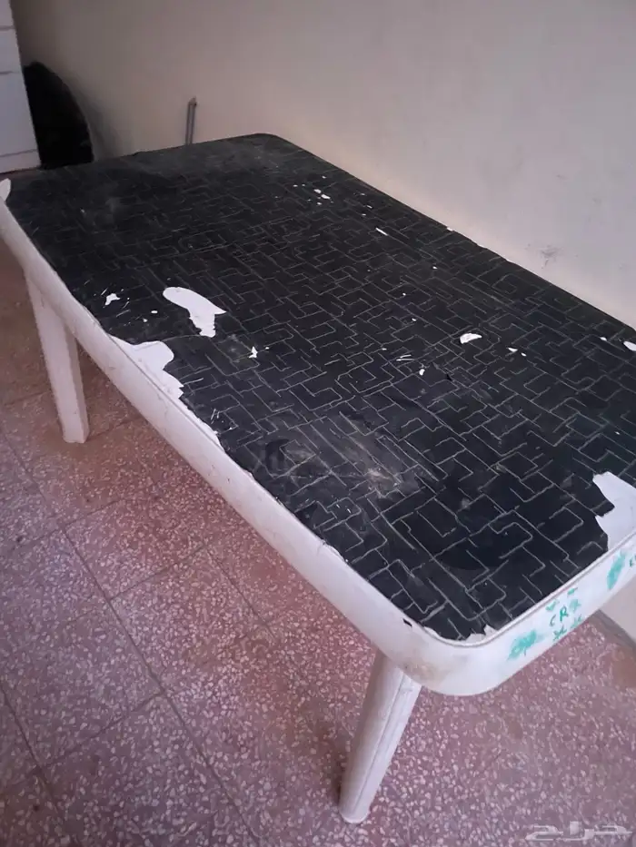 طاولة للبيع 0