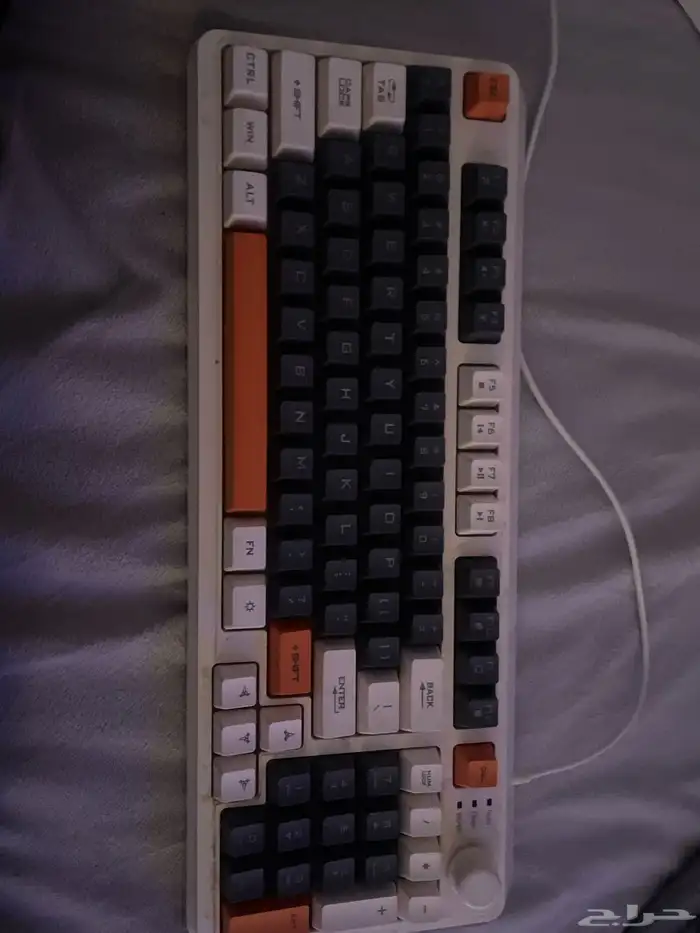 كيبورد2 للبيع 1