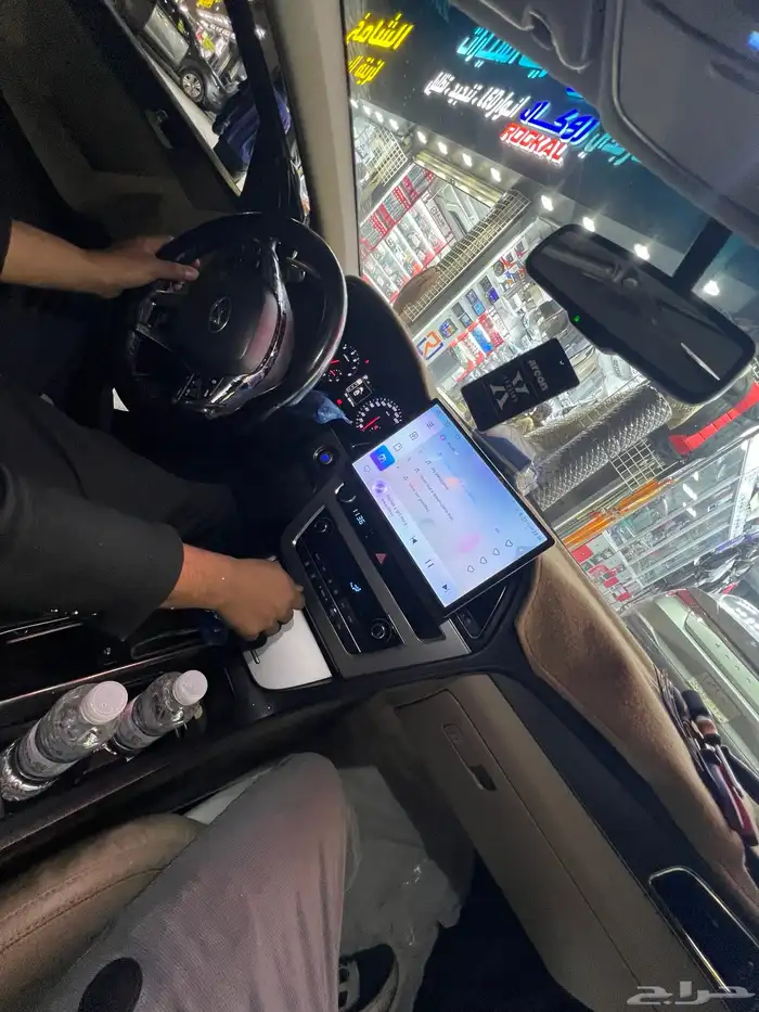 شاشات لجميع أنوع السيارات 23