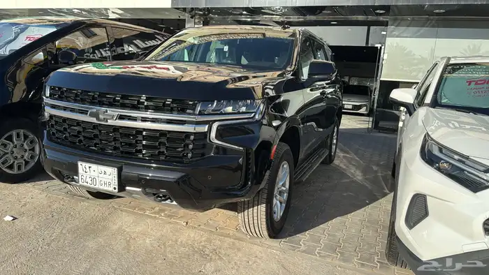 تاجير سيارات تاهو و ستاريا مع 500 كيلو مجانا  في اليوم 1