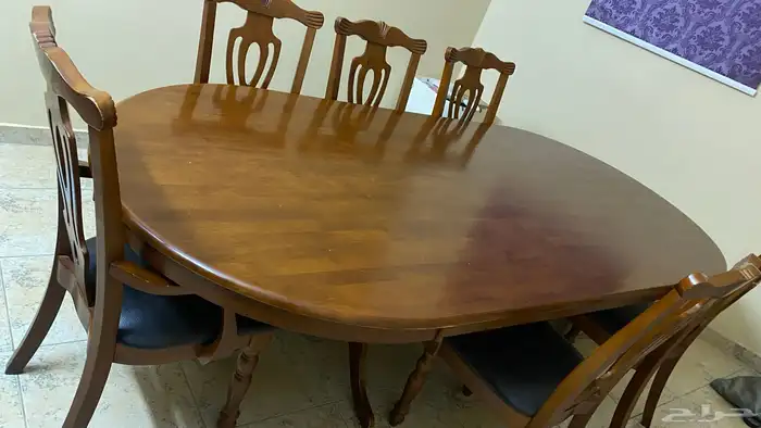 طاولة طعام خشبية (مستعجل البيع) 3