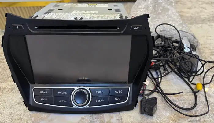 شاشة سانتافي 0