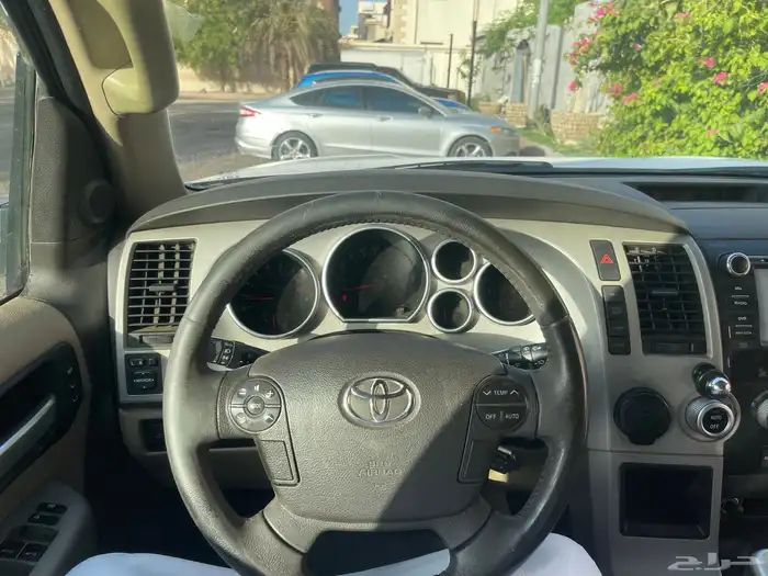 سكويا موديل 2009 المشىى375k 10