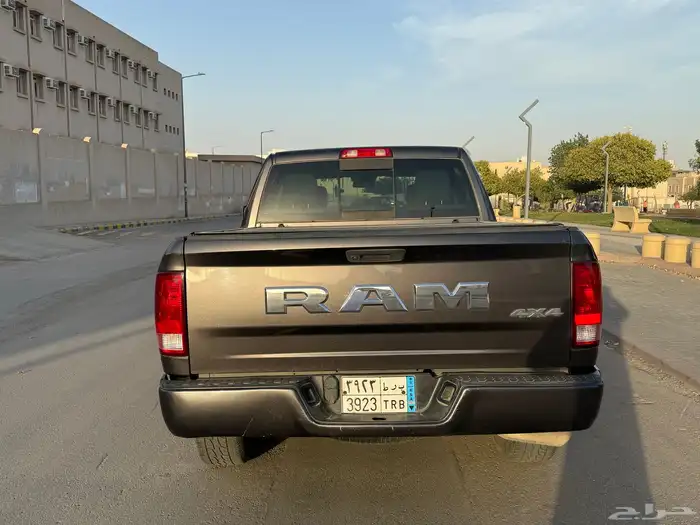 دودج رام 2019 كلاسيك 1