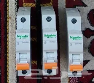 قواطع كهرباء 4
