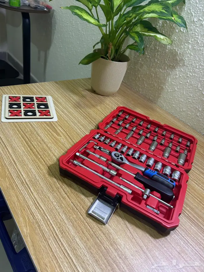 اجهزه كهربائيه عدد يدويه 24