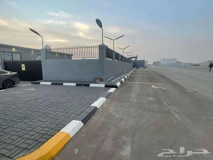 للبيع مقر نقليات حي المصفاة 2