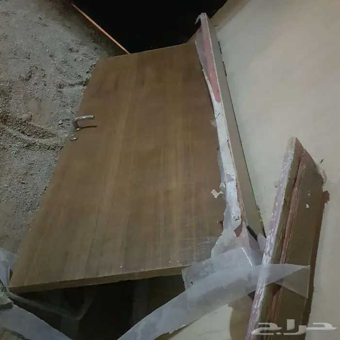 للبيع باب خشب قشر سنديان 2 1 1
