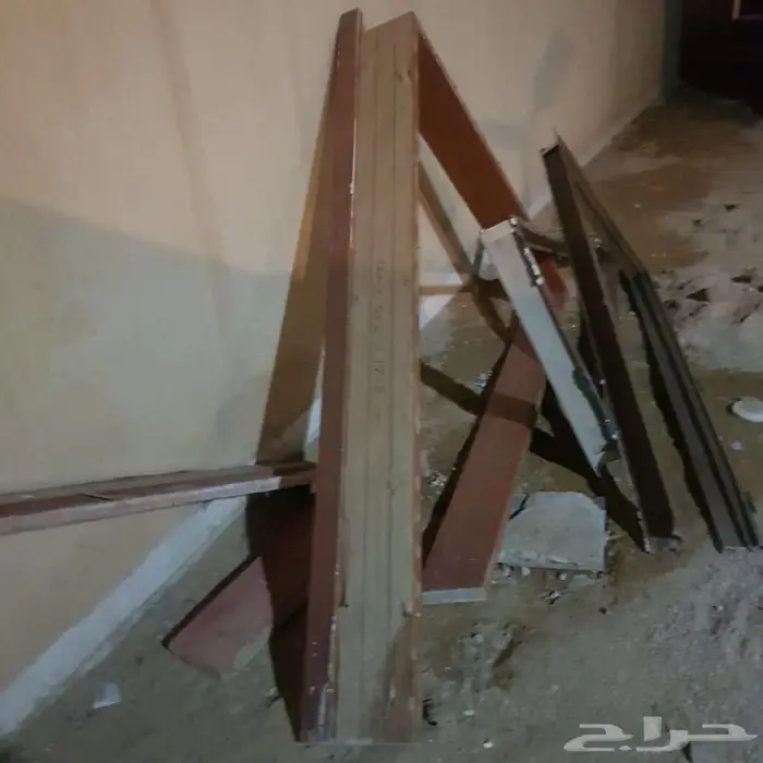 للبيع باب خشب قشر سنديان 2 1 2