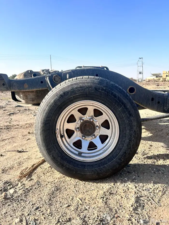 طقم جنوط بكفراتها نيسان باترول 97 وكاله شد بلد 0