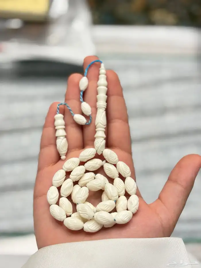 مسباح عضم جمل منقوش 1