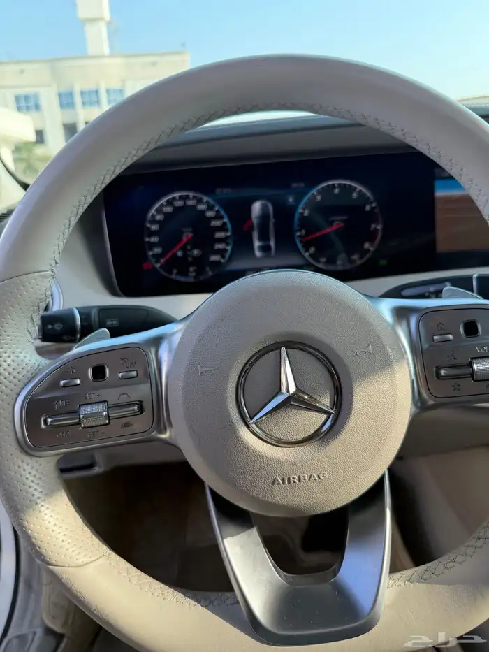 تم البيع تم البيع Mercedes-Benz 19