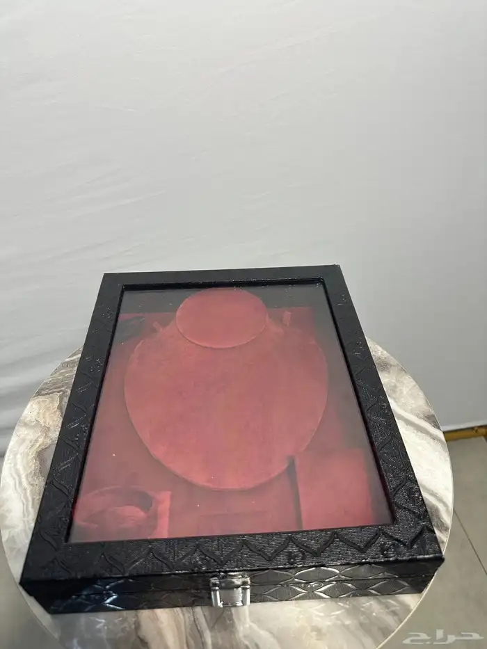 علبة مجوهرات كبيرة فخمة 0