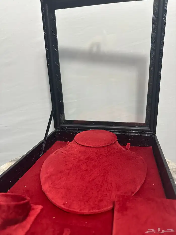 علبة مجوهرات كبيرة فخمة 1