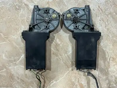 دينمو زجاج الابواب مرسيدس 79 0
