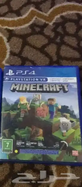 سوني 4 نضيف مع يده لون اسود و شريط ماين كرافت 1