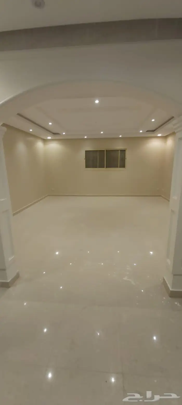 فلة للإيجار السنوي بحي طويق مساحة 375 4