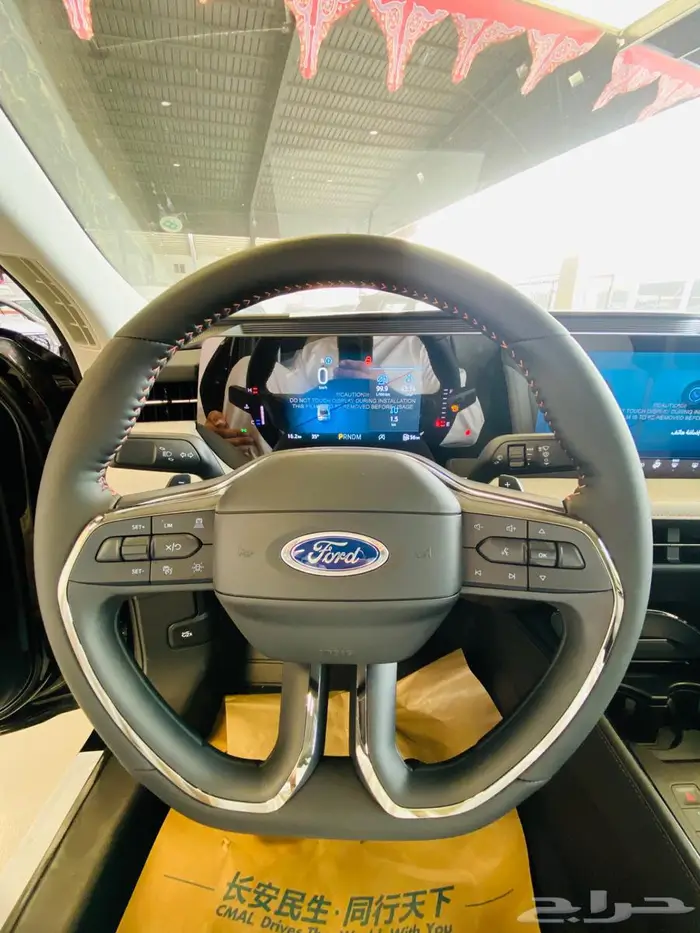 فورد توروس تيتانيوم 2.0 بنزين موديل 2025 12