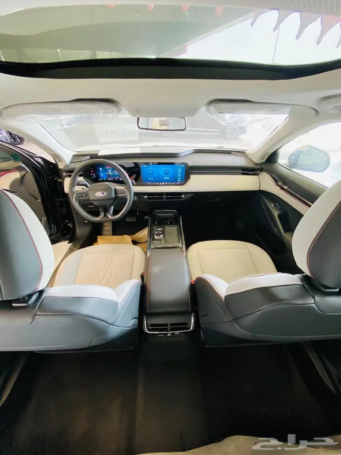 فورد توروس تيتانيوم 2.0 بنزين موديل 2025 10