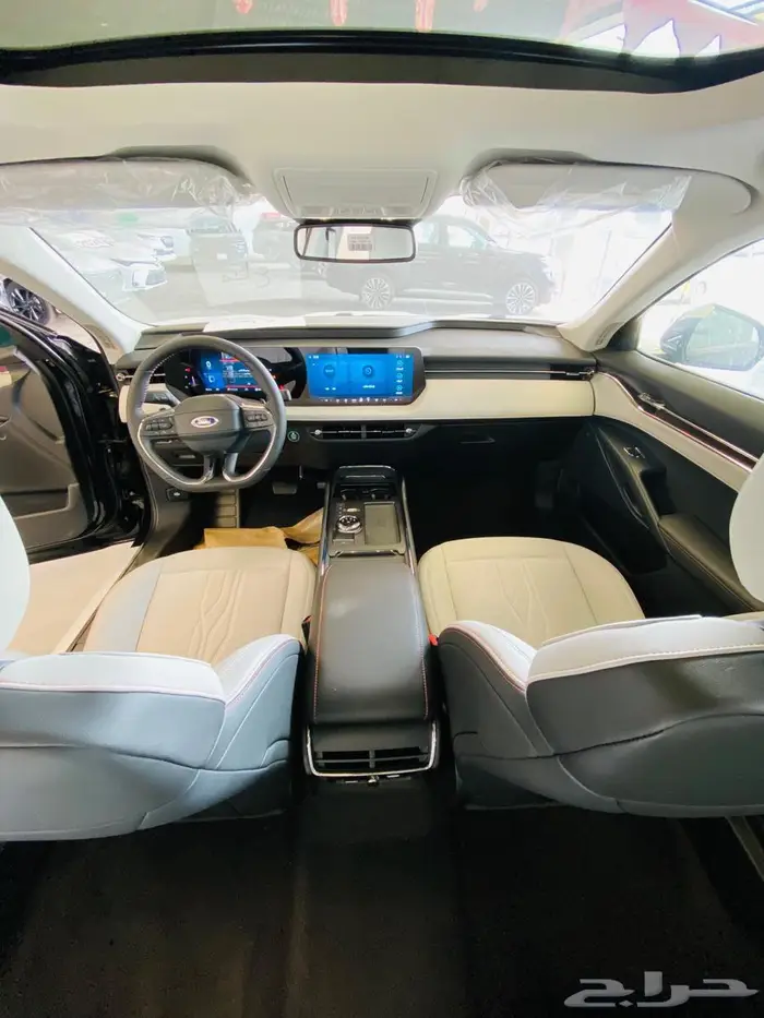 فورد توروس تيتانيوم 2.0 بنزين موديل 2025 7
