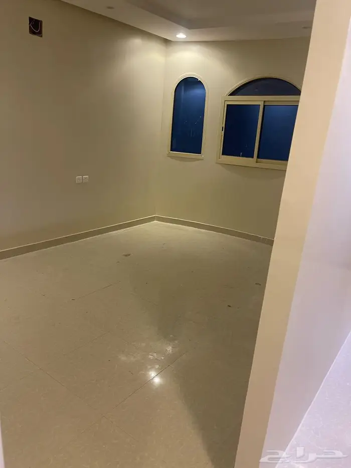فلة للإيجار السنوي بحي طويق مساحة 375 13