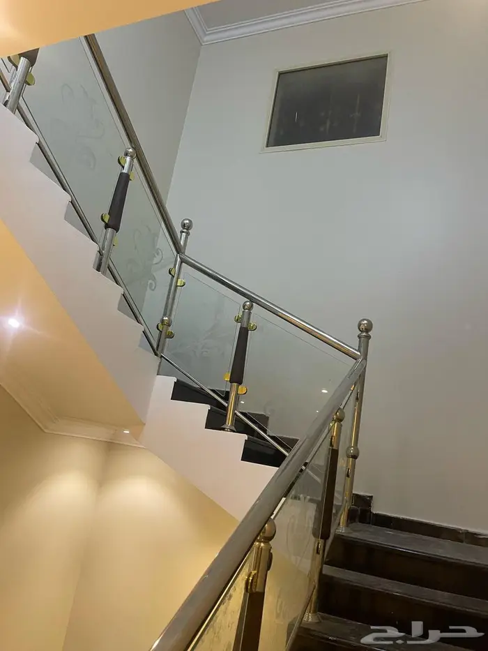 فلة للإيجار السنوي بحي طويق مساحة 375 16