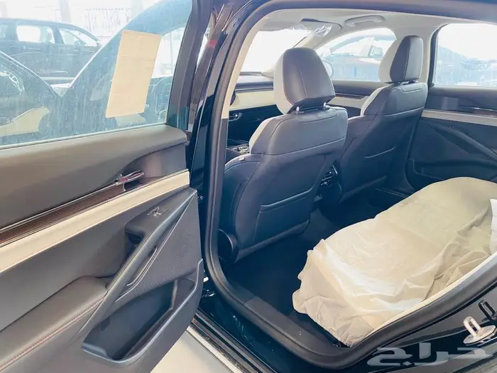 فورد توروس تيتانيوم 2.0 بنزين موديل 2025 9