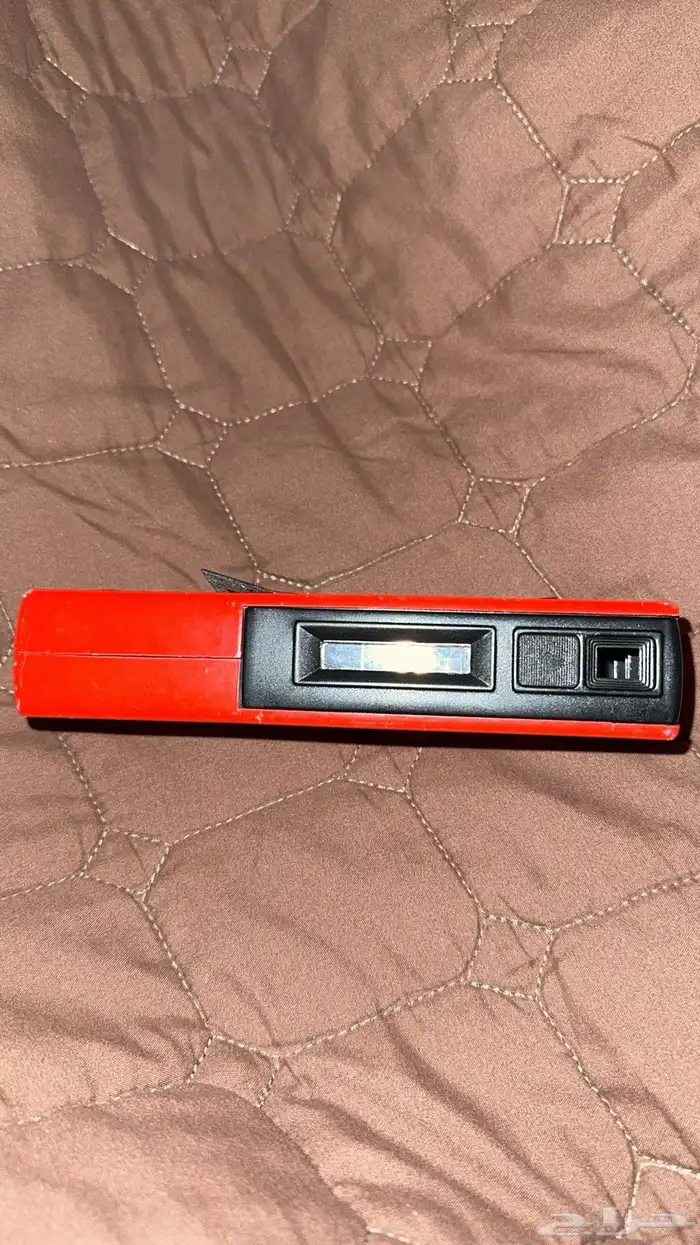 كاميرا نادره و لون نادر من جيل السبعينات ( لا تعمل ) 3