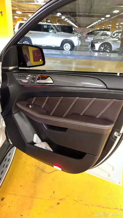 مرسيدس كوب GLE63s (نظيف للمستخدم ) 20