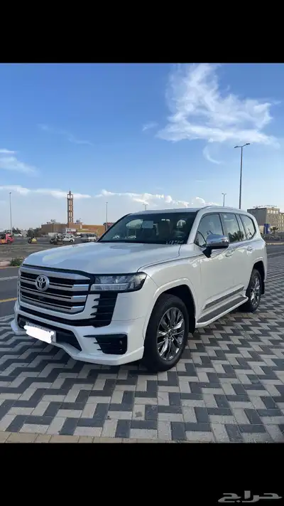 لاندكروزر GXR فل كامل L4 0