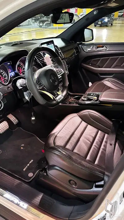 مرسيدس كوب GLE63s (نظيف للمستخدم ) 14