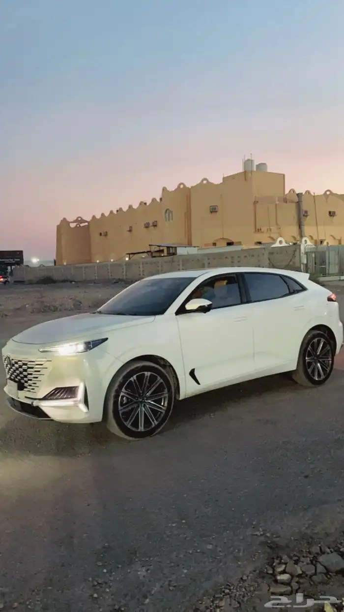 يوني كي 2023 لايوجد به لاصدوم ولا عطل وماشي 100الف 5