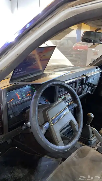 نيسان لوريل 86 2