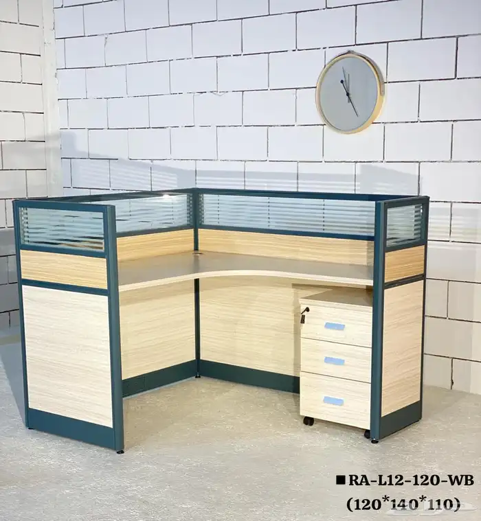 مكتب طقم مع دولاب خشب و مكاتب سكرتارية موظفين و كراسي مكتبي 50