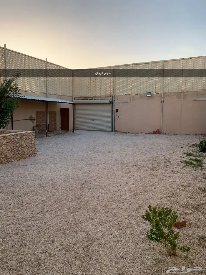 استراحة للايجار بالشهر وبالسنة بالسر الصوطه 7