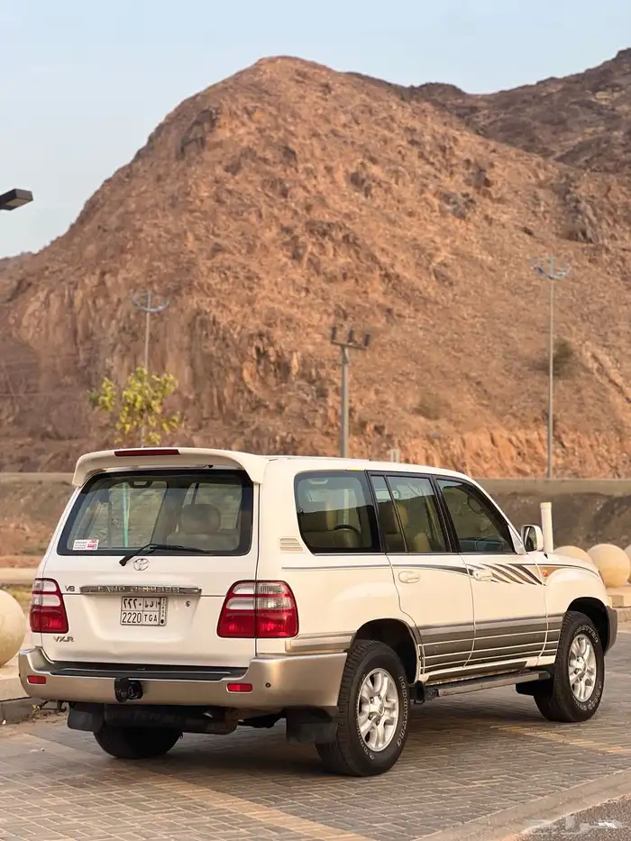 لاندكروزر vx.r 2003 23