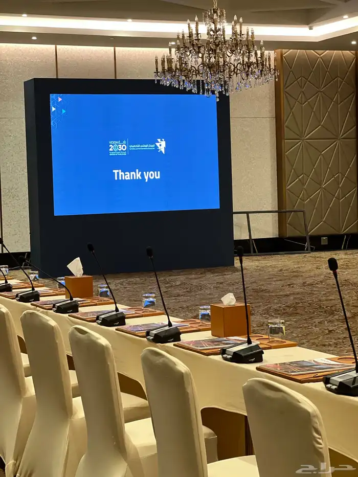 شاشات ايضاءة سيتي كلر سماعات مايك منبر مسرح شرار مدفع ورق 5