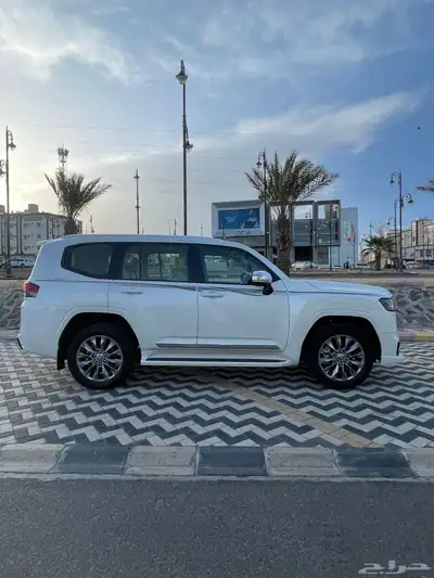 لاندكروزر GXR فل كامل L4 12