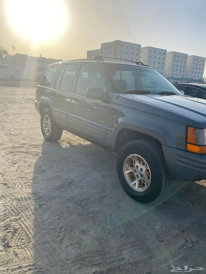 جراند شروكي 98 4