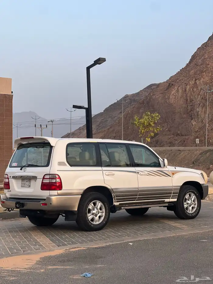 لاندكروزر vx.r 2003 22