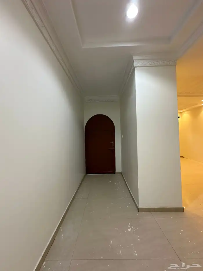 فيلا للبيع بحي الخليج 9