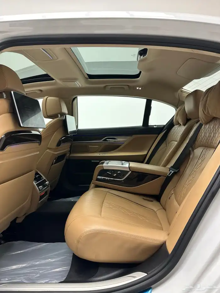 بي ام دبليو 2016 فل كامل 740Li 8