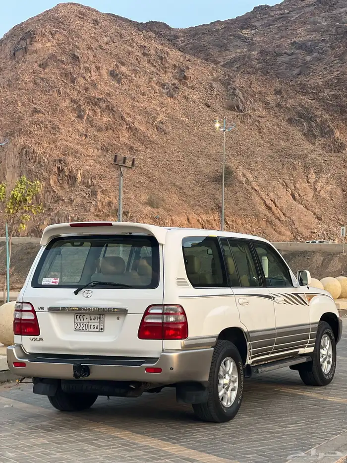 لاندكروزر vx.r 2003 16