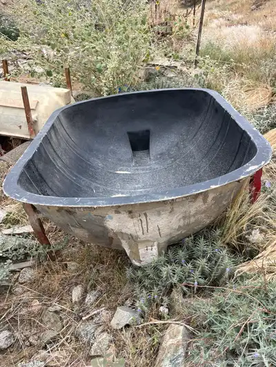 احواض للحلال والابل 1