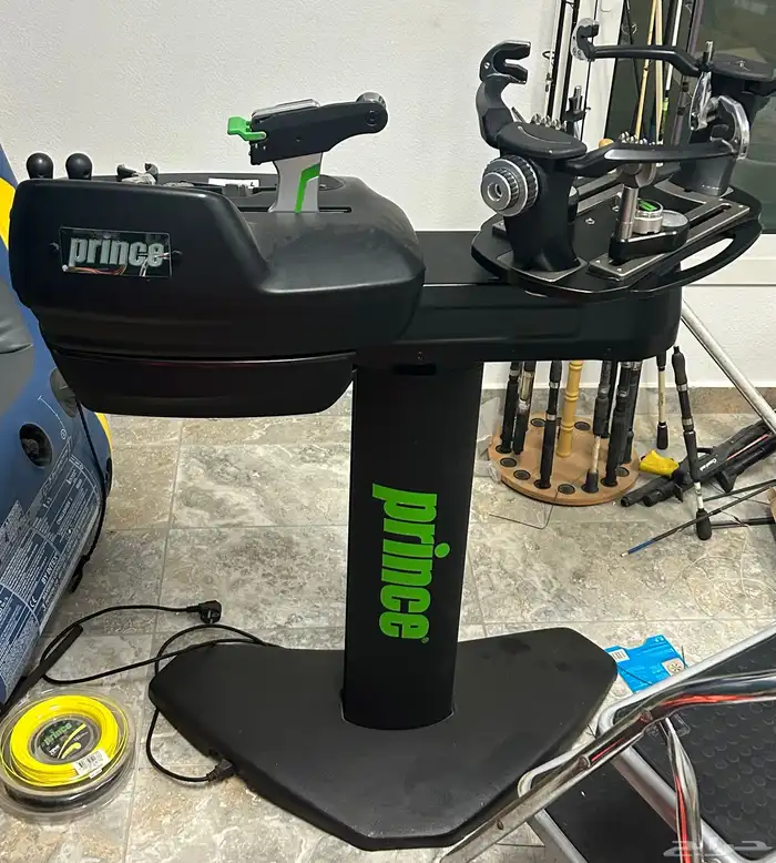 مكينة شد خيوط مضارب stringing machine 0