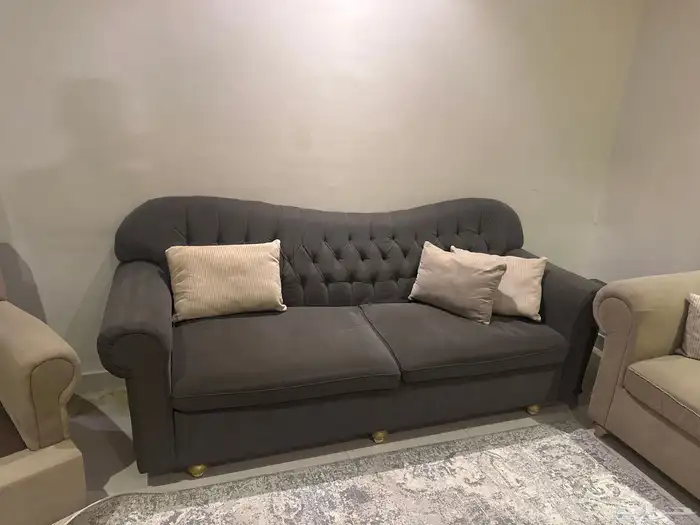 كنب مع سجاد مستعمل للبيع 2