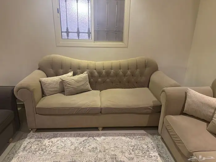 كنب مع سجاد مستعمل للبيع 1