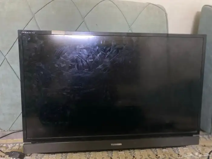 شاشة توشيبا نضيفة جدا 1