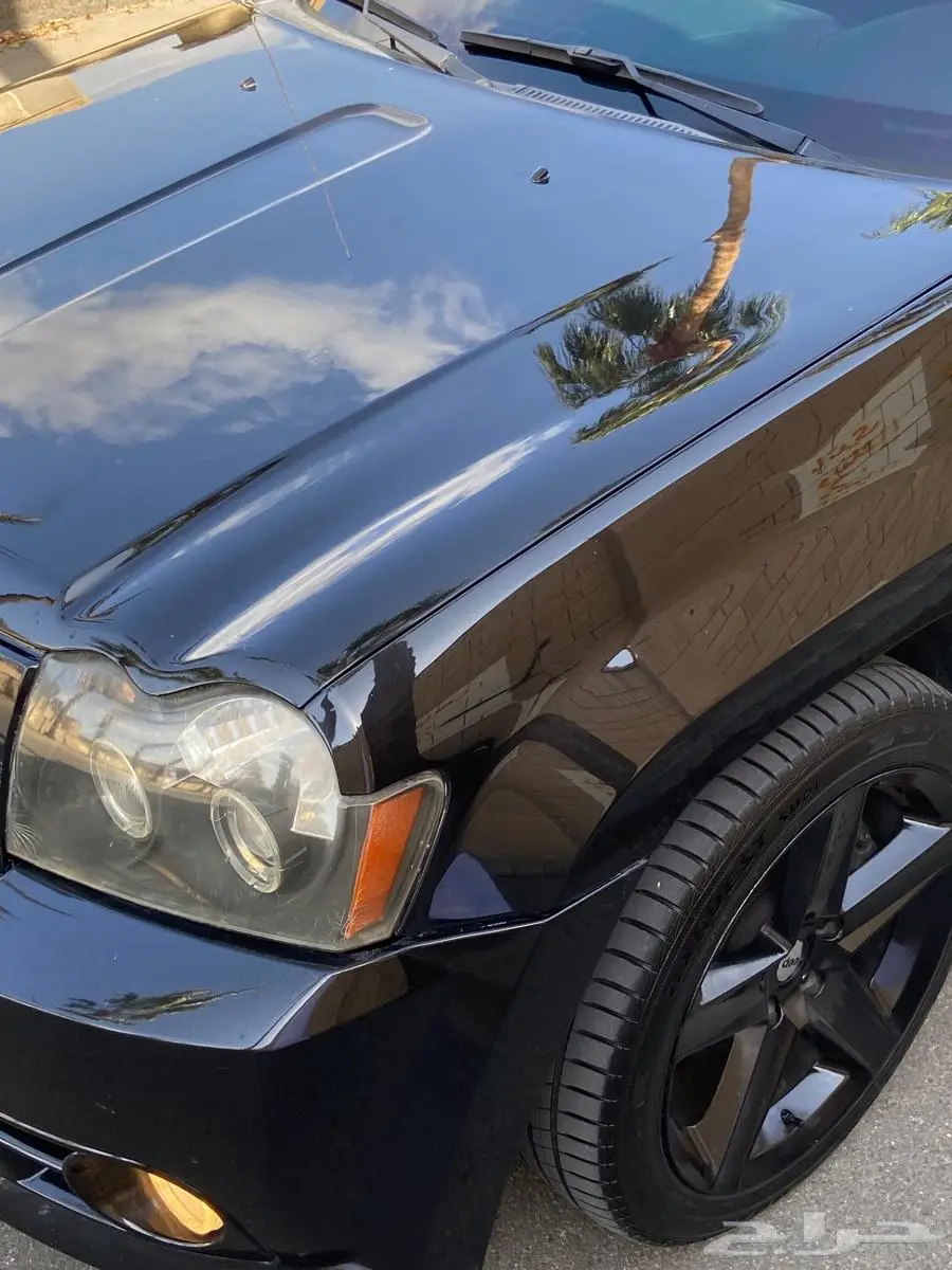 للبيع jeep srt 6.1 نظيف 8